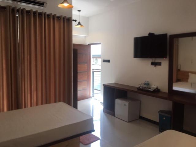 Hotel Bella Vista อนุราธปุระ ภายนอก รูปภาพ