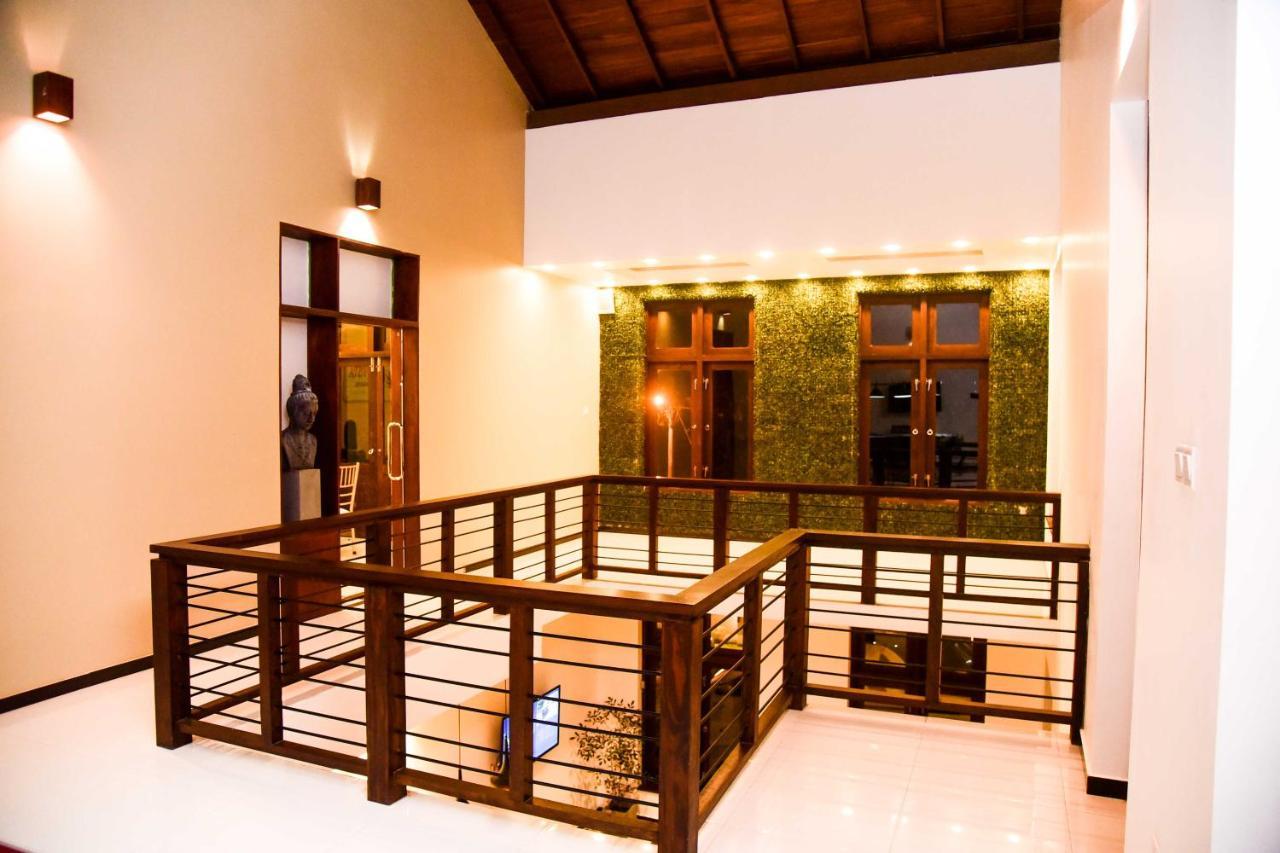 Hotel Bella Vista อนุราธปุระ ภายนอก รูปภาพ